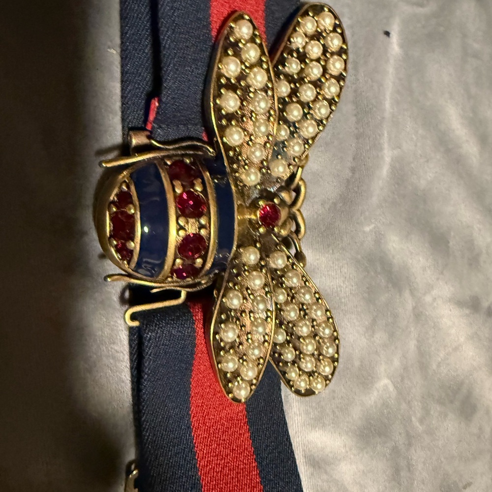 Gucci Elegant Navy and Red Bee belt